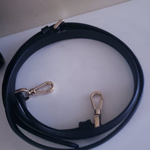 Kate Spade BNWT  Ella Mini Tote - Pebbled Leather ( MSRP $359+ CAD) - Picture 5 of 16